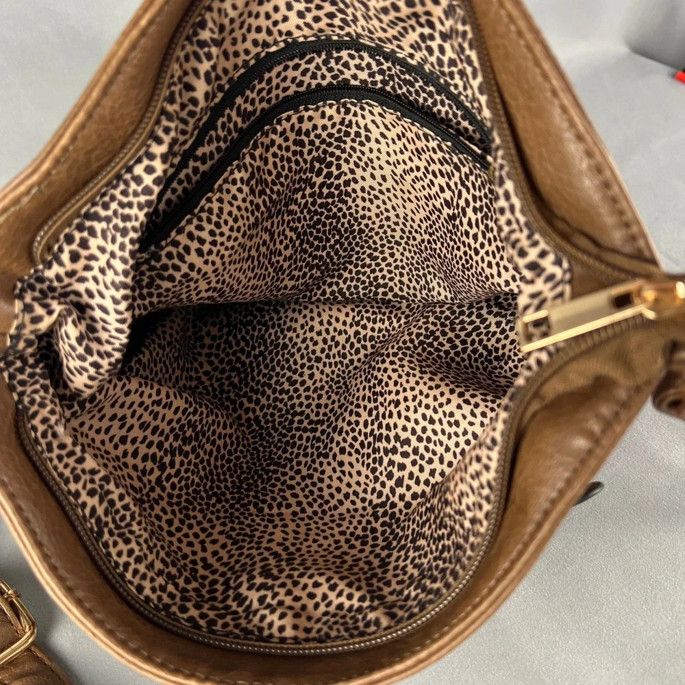 Womens Fashion Crossbody Bag Brown Leather Multiple Zip Pockets Adjustable Strap